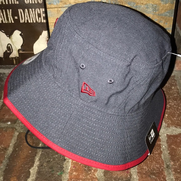 New Era Chicago Bulls Bucket Hat - Picture 3 of 5